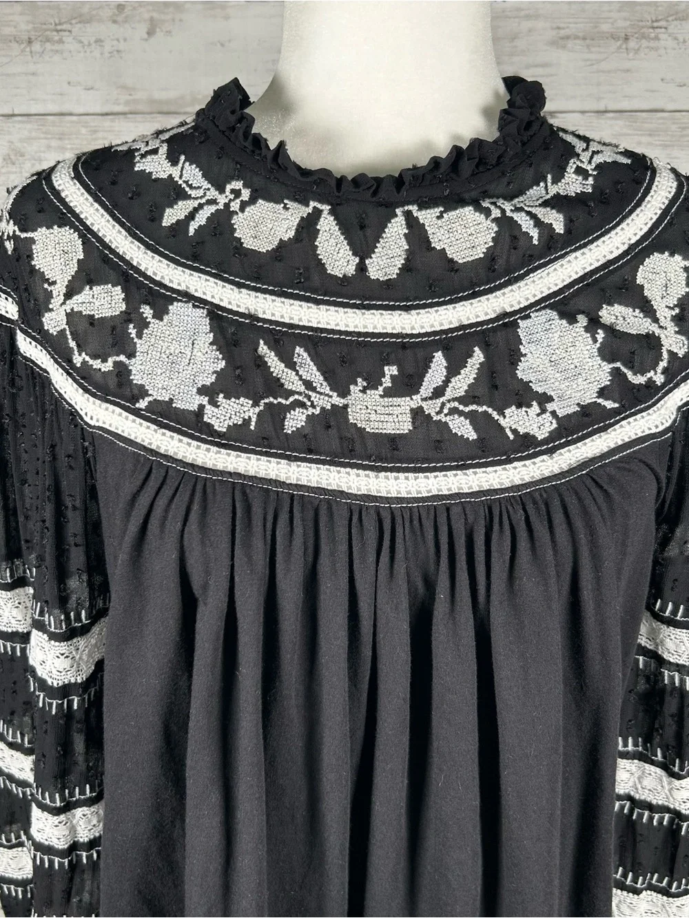 Anthropologie Maeve Winona Embroidered Lace Blouse Size S Black Boho Peasant